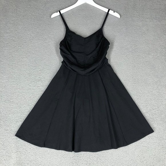 It Figures Women's 10 Swim Dress One Piece Swimsuit Padded Black A-Line Flowy - Picture 1 of 16